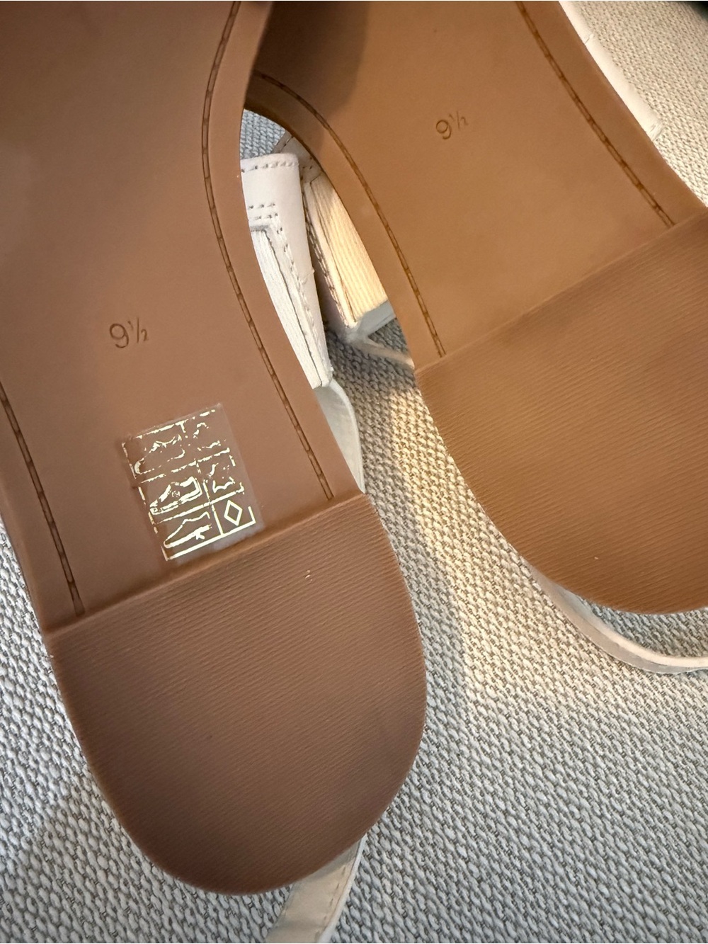 Tory Burch mini Everly back strap Cream Leather Logo Slingback Sandals - Picture 5 of 5